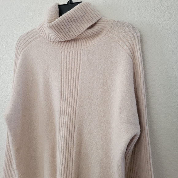 Splendid Ophelia Turtleneck Sweater S Ivory Beige NEW - Picture 7 of 9